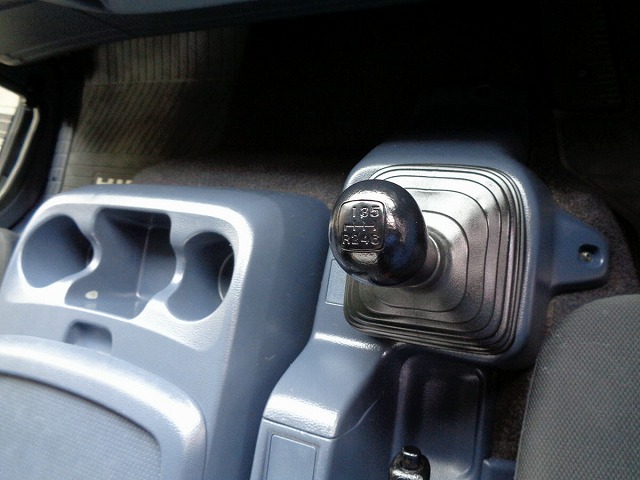 日野レンジャー冷凍車（冷蔵車）中型（4t）[写真35]