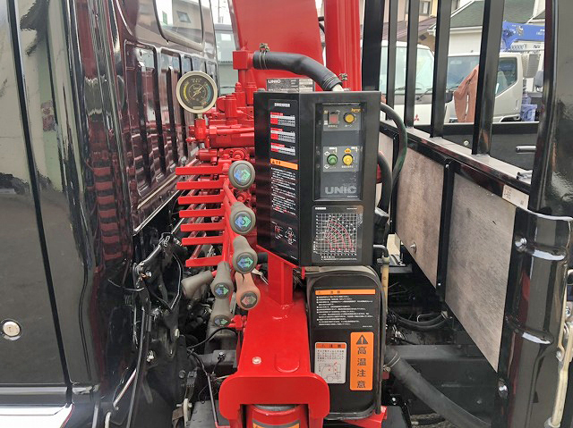 いすゞエルフクレーン4段小型（2t・3t）[写真11]