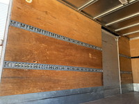 いすゞエルフアルミバン小型（2t・3t）[写真13]