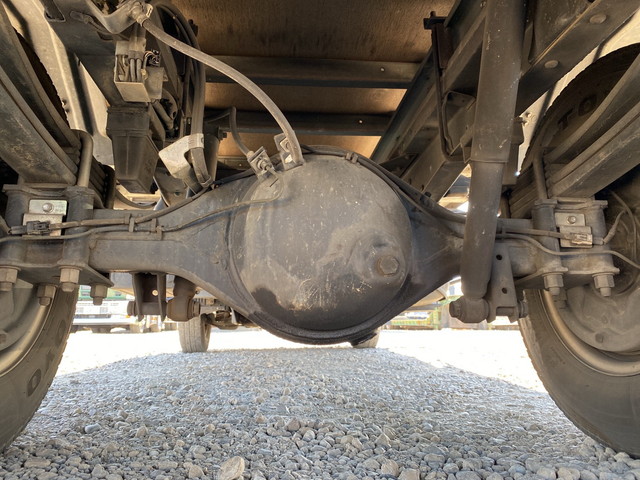 いすゞエルフアルミバン小型（2t・3t）[写真23]