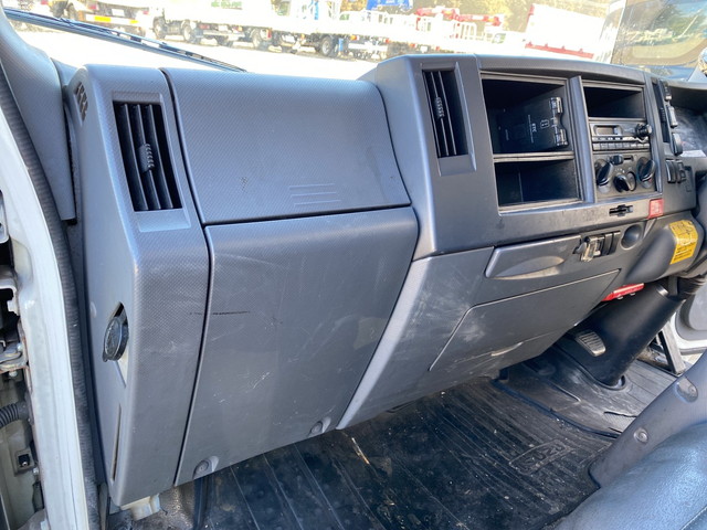 いすゞエルフアルミバン小型（2t・3t）[写真34]