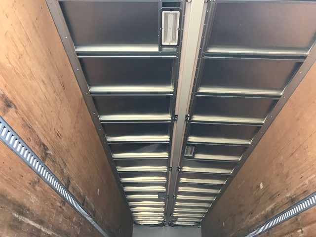 UDトラックスクオンアルミウイング大型（10t）[写真13]