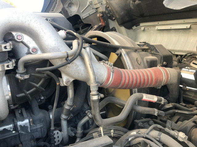 UDトラックスクオンアルミウイング大型（10t）[写真25]