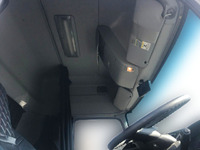 UDトラックスクオンアルミウイング大型（10t）[写真29]