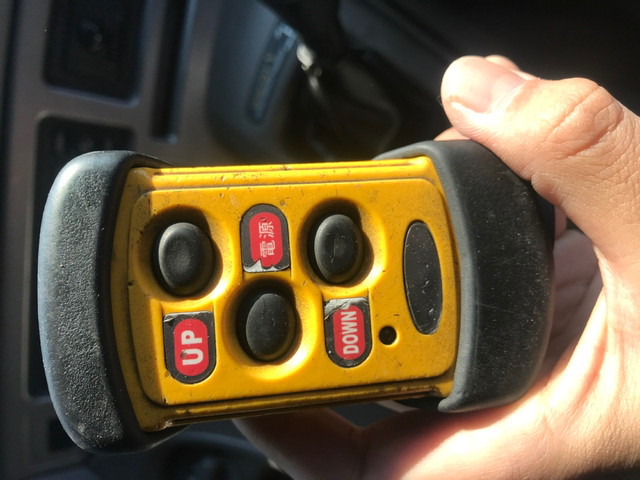 UDトラックスクオンアルミウイング大型（10t）[写真35]