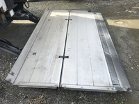 UDトラックスクオンアルミウイング大型（10t）[写真08]