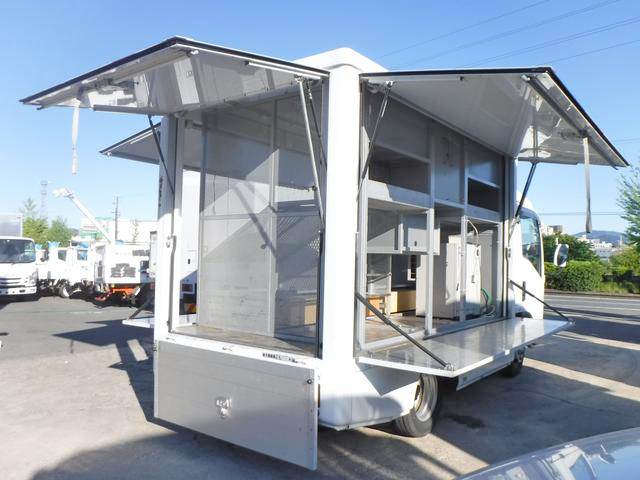 いすゞエルフ移動販売車小型（2t・3t）[写真11]