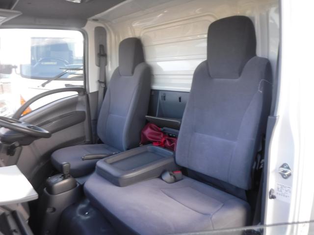 いすゞエルフ移動販売車小型（2t・3t）[写真20]