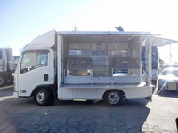 いすゞエルフ移動販売車小型（2t・3t）[写真06]