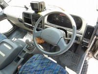 三菱ふそうファイター幌車中型（4t）[写真15]