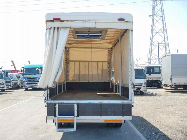 三菱ふそうファイター幌車中型（4t）[写真07]