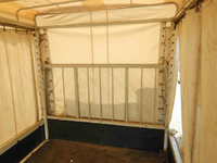 三菱ふそうファイター幌車中型（4t）[写真09]