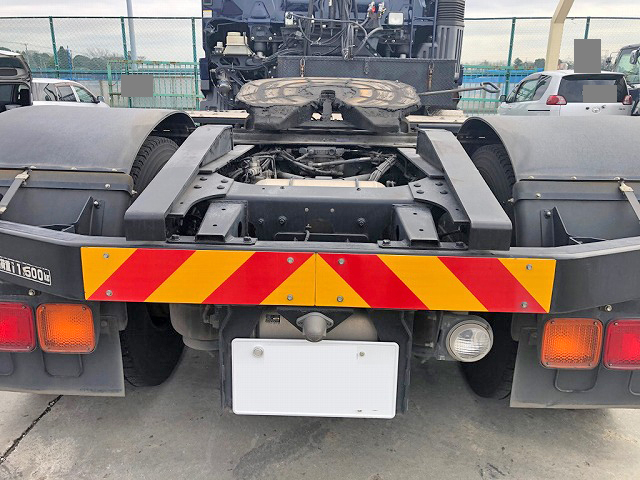 日野プロフィアトレーラーヘッド（トラクターヘッド）大型（10t）[写真11]