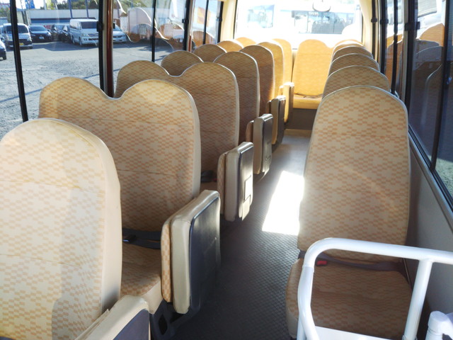 三菱ふそうローザマイクロバス[写真13]