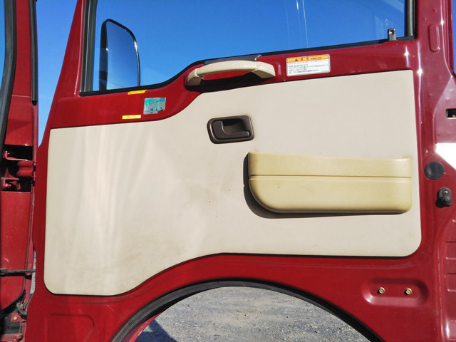 三菱ふそうローザマイクロバス[写真20]