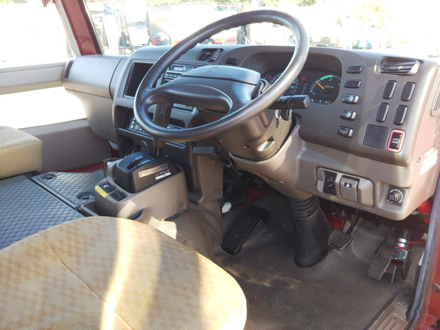 三菱ふそうローザマイクロバス[写真23]