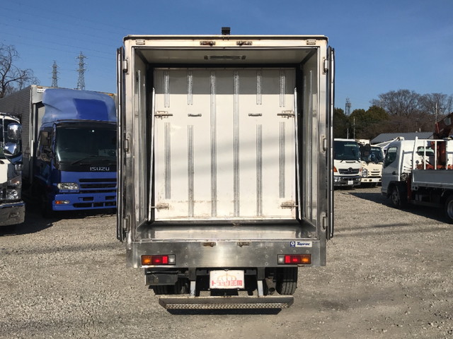 三菱ふそうキャンター冷凍車（冷蔵車）小型（2t・3t）[写真12]