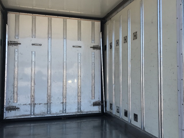 三菱ふそうキャンター冷凍車（冷蔵車）小型（2t・3t）[写真15]