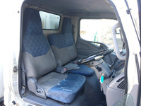 三菱ふそうキャンター冷凍車（冷蔵車）小型（2t・3t）[写真30]