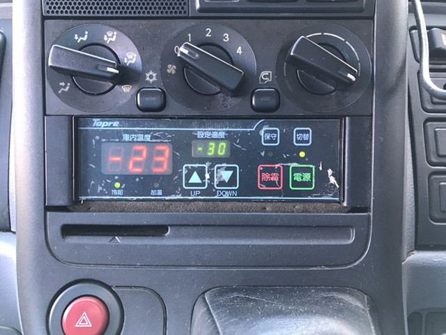 三菱ふそうキャンター冷凍車（冷蔵車）小型（2t・3t）[写真35]