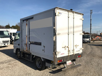 三菱ふそうキャンター冷凍車（冷蔵車）小型（2t・3t）[写真05]