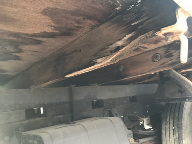 いすゞエルフクレーン4段小型（2t・3t）[写真14]