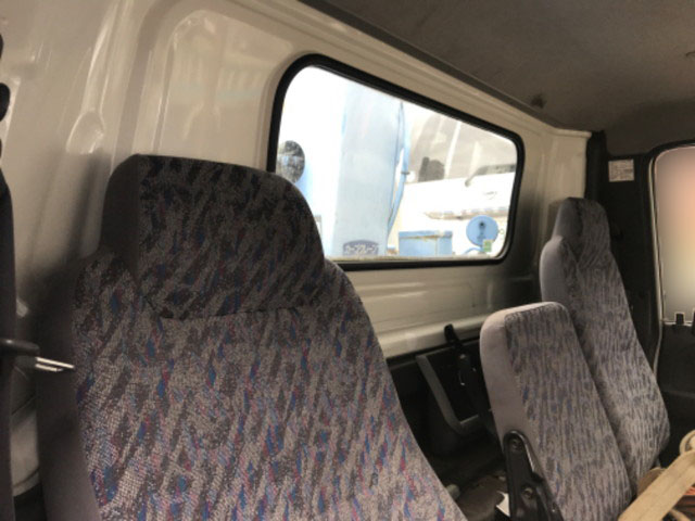 いすゞエルフクレーン4段小型（2t・3t）[写真19]