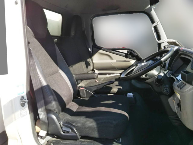 三菱ふそうキャンター冷凍車（冷蔵車）小型（2t・3t）[写真27]