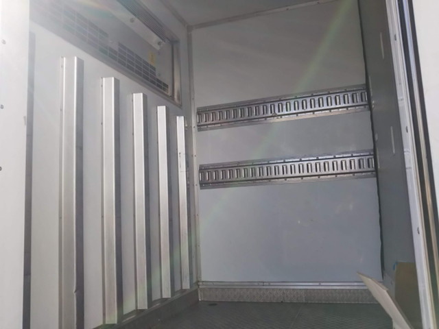 三菱ふそうキャンター冷凍車（冷蔵車）小型（2t・3t）[写真07]