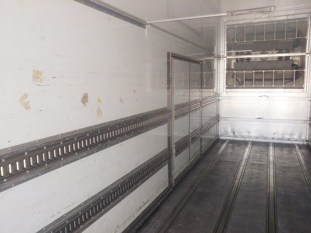 日野プロフィア冷凍車（冷蔵車）大型（10t）[写真12]