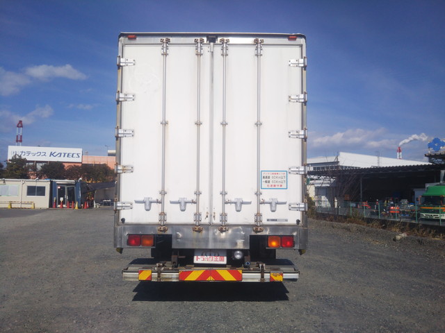 日野プロフィア冷凍車（冷蔵車）大型（10t）[写真09]