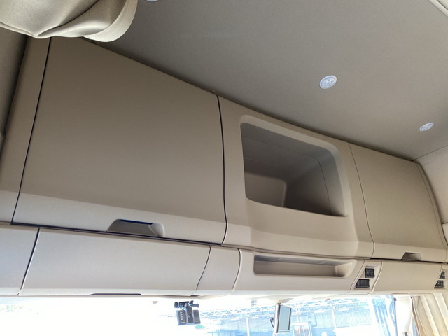 日野プロフィアアルミウイング大型（10t）[写真31]