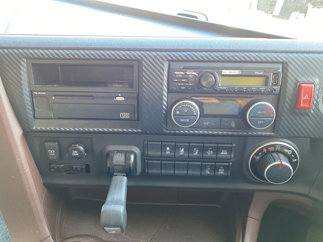 日野プロフィアアルミウイング大型（10t）[写真35]