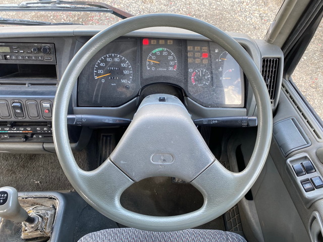 三菱ふそうファイタークレーン3段中型（4t）[写真35]