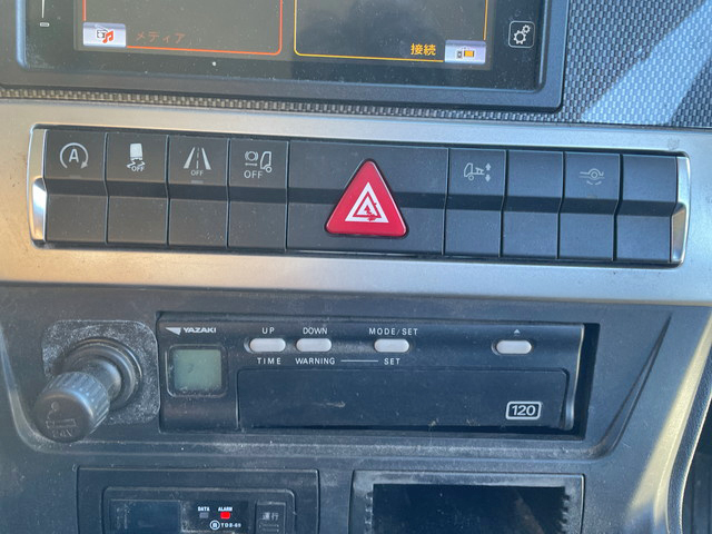 三菱ふそうその他の車種トレーラーヘッド（トラクターヘッド）大型（10t）[写真37]