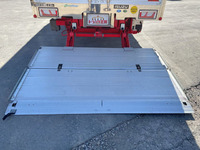 いすゞフォワード冷蔵冷凍ウイング増トン（6t・8t）[写真19]