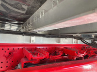 いすゞフォワード冷蔵冷凍ウイング増トン（6t・8t）[写真22]