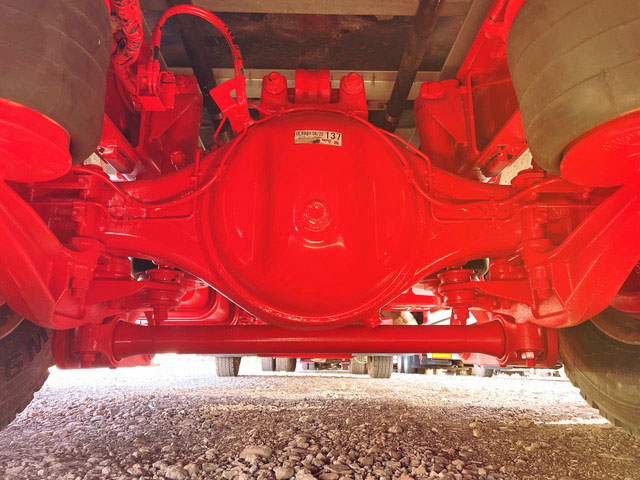 いすゞフォワード冷蔵冷凍ウイング増トン（6t・8t）[写真28]