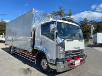 いすゞフォワード冷蔵冷凍ウイング増トン（6t・8t）[写真03]