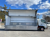 いすゞフォワード冷蔵冷凍ウイング増トン（6t・8t）[写真06]