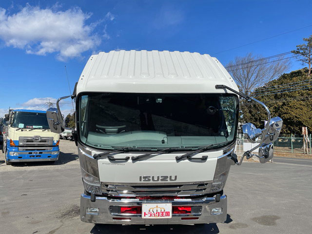 いすゞフォワード冷蔵冷凍ウイング増トン（6t・8t）[写真08]