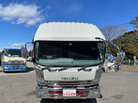 いすゞフォワード冷蔵冷凍ウイング増トン（6t・8t）[写真08]