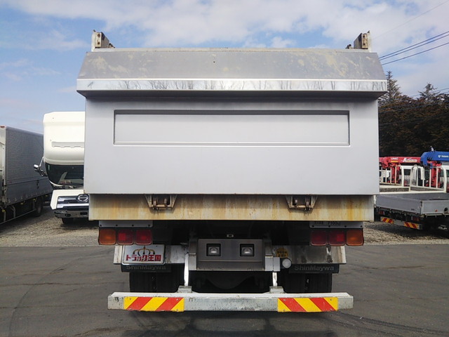 三菱ふそうスーパーグレート深ダンプ（土砂禁ダンプ）大型（10t）[写真10]