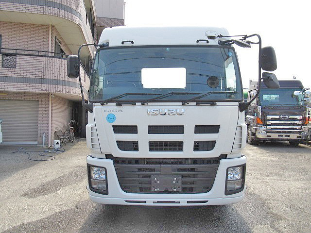 いすゞギガトレーラーヘッド（トラクターヘッド）大型（10t）[写真03]