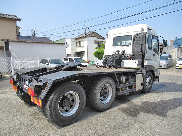 いすゞギガトレーラーヘッド（トラクターヘッド）大型（10t）[写真06]