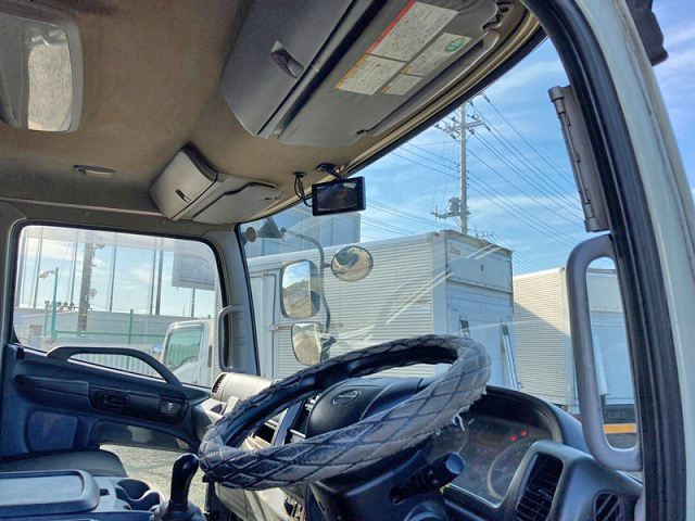 日野レンジャーアルミバン中型（4t）[写真10]