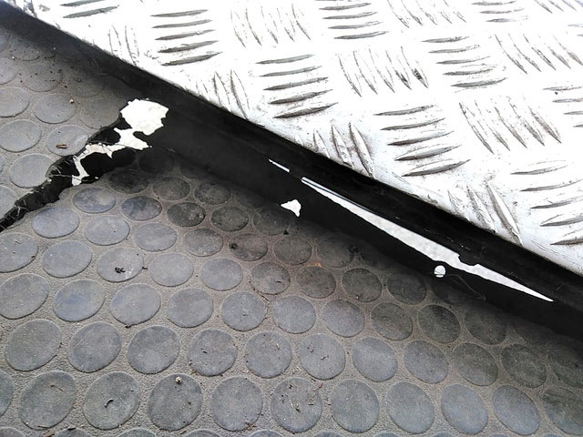 三菱ふそうキャンターその他の形状小型（2t・3t）[写真20]