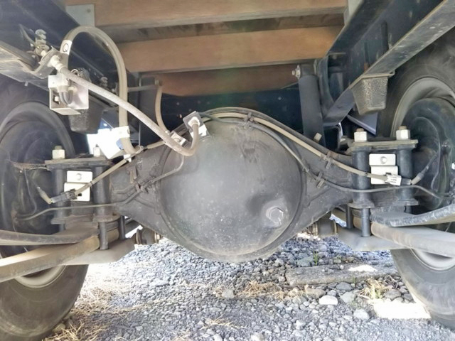 いすゞエルフ平ボディ小型（2t・3t）[写真15]