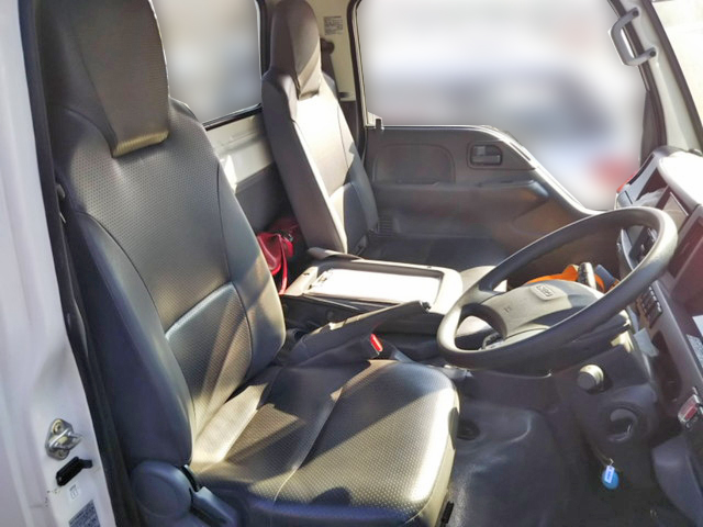 いすゞエルフ平ボディ小型（2t・3t）[写真23]