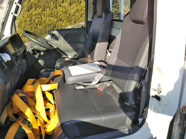 いすゞエルフ平ボディ小型（2t・3t）[写真24]